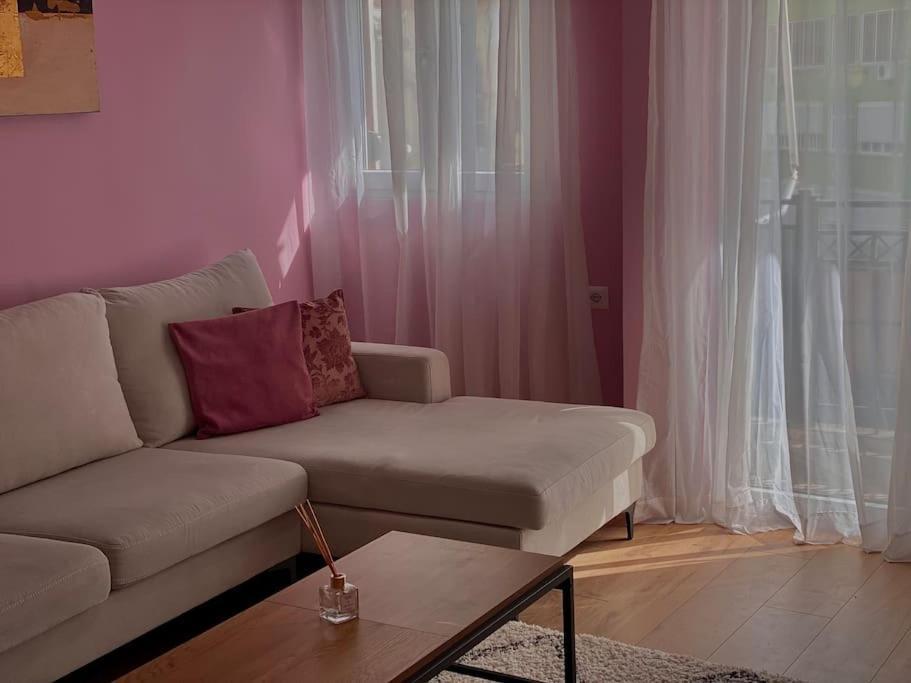 Coral Apartment - City Center Тирана Екстериор снимка