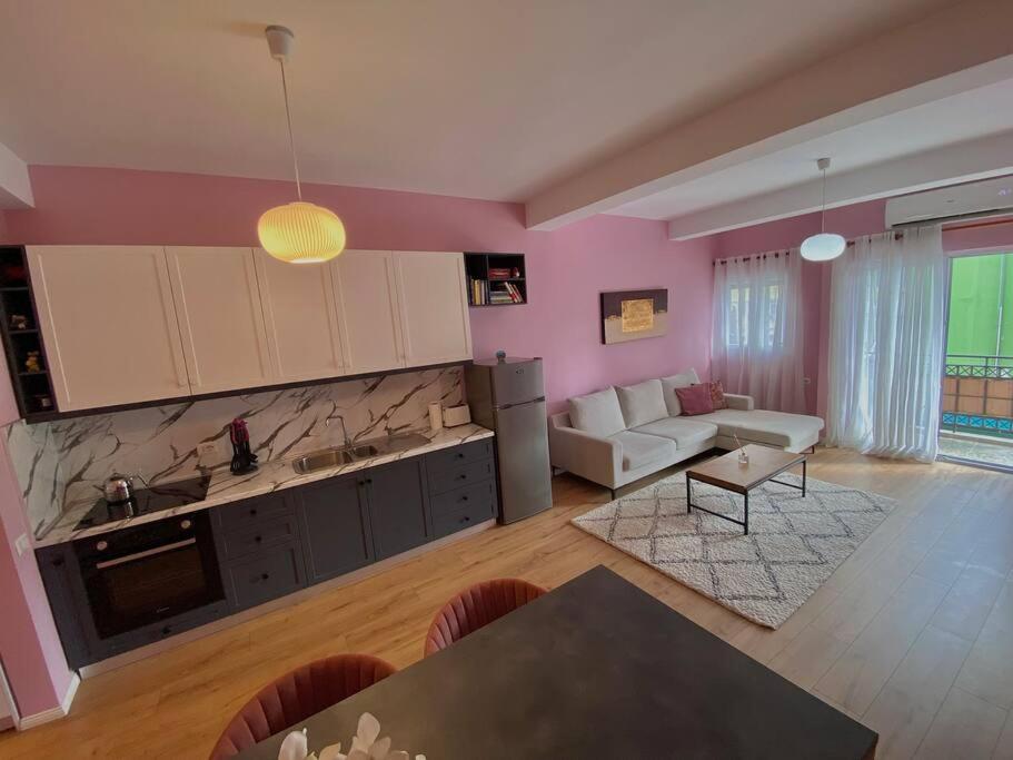 Coral Apartment - City Center Тирана Екстериор снимка